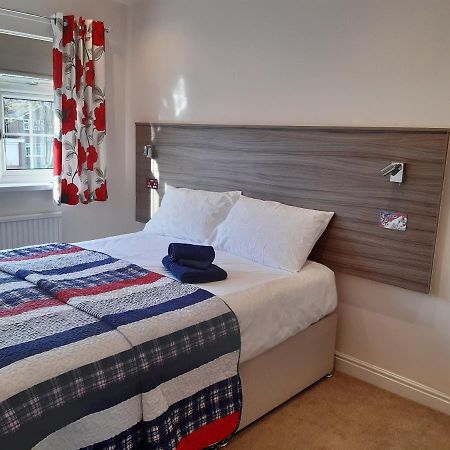 Smitten House 4 Bedroom Рил Экстерьер фото