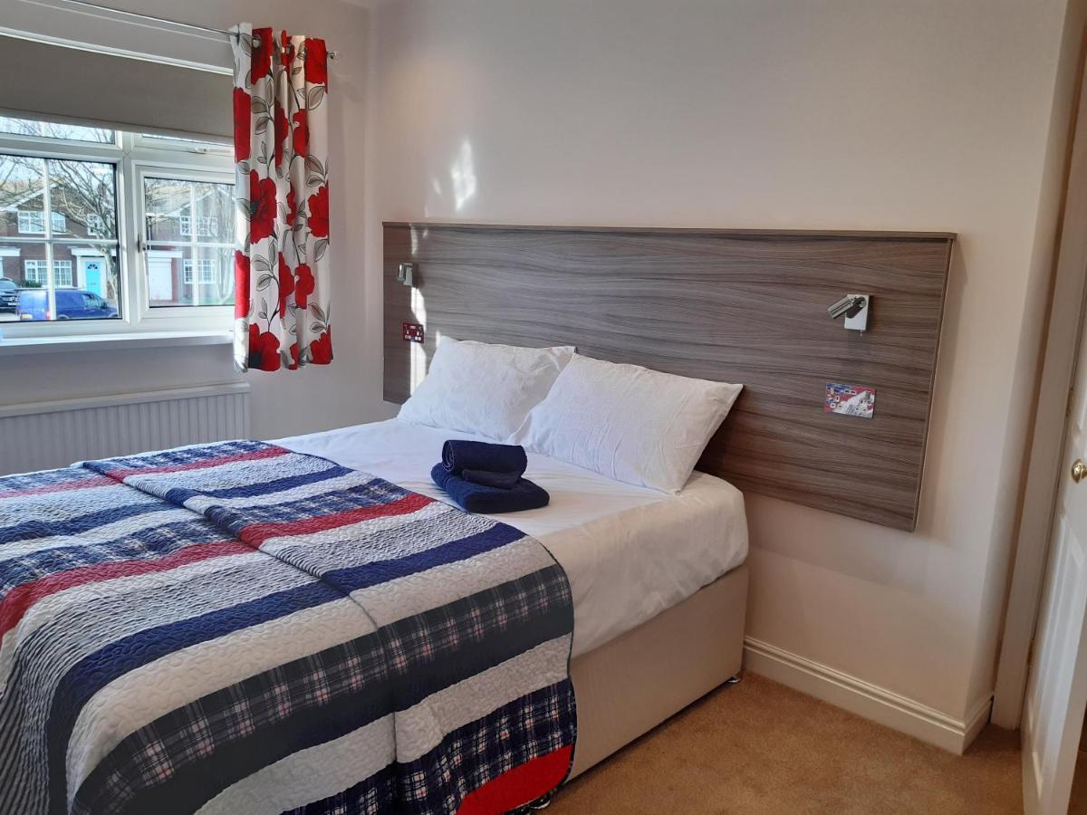 Smitten House 4 Bedroom Рил Экстерьер фото