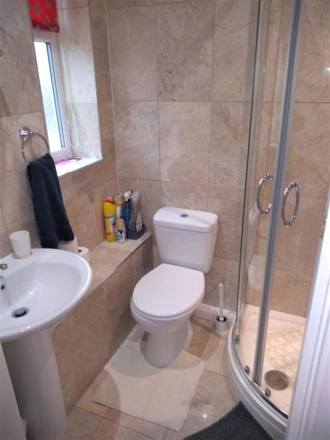 Smitten House 4 Bedroom Рил Экстерьер фото